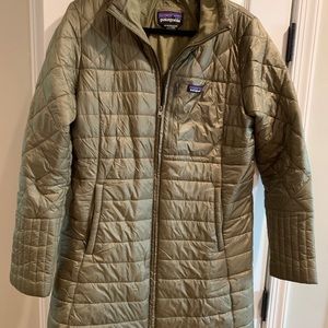 Patagonia Coat! In olive, women’s size XL